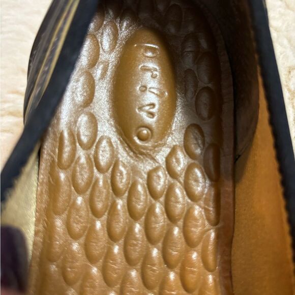 Privo Women’s Dark Brown and Black Loafers - Picture 3 of 9